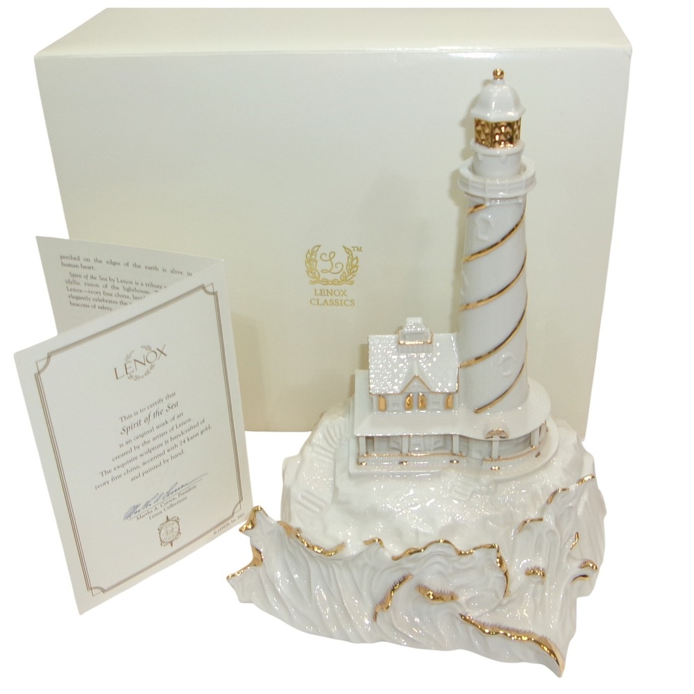 Lenox Classics Spirit of the Sea Lighthouse Ivory 24K Gold Figurine COA